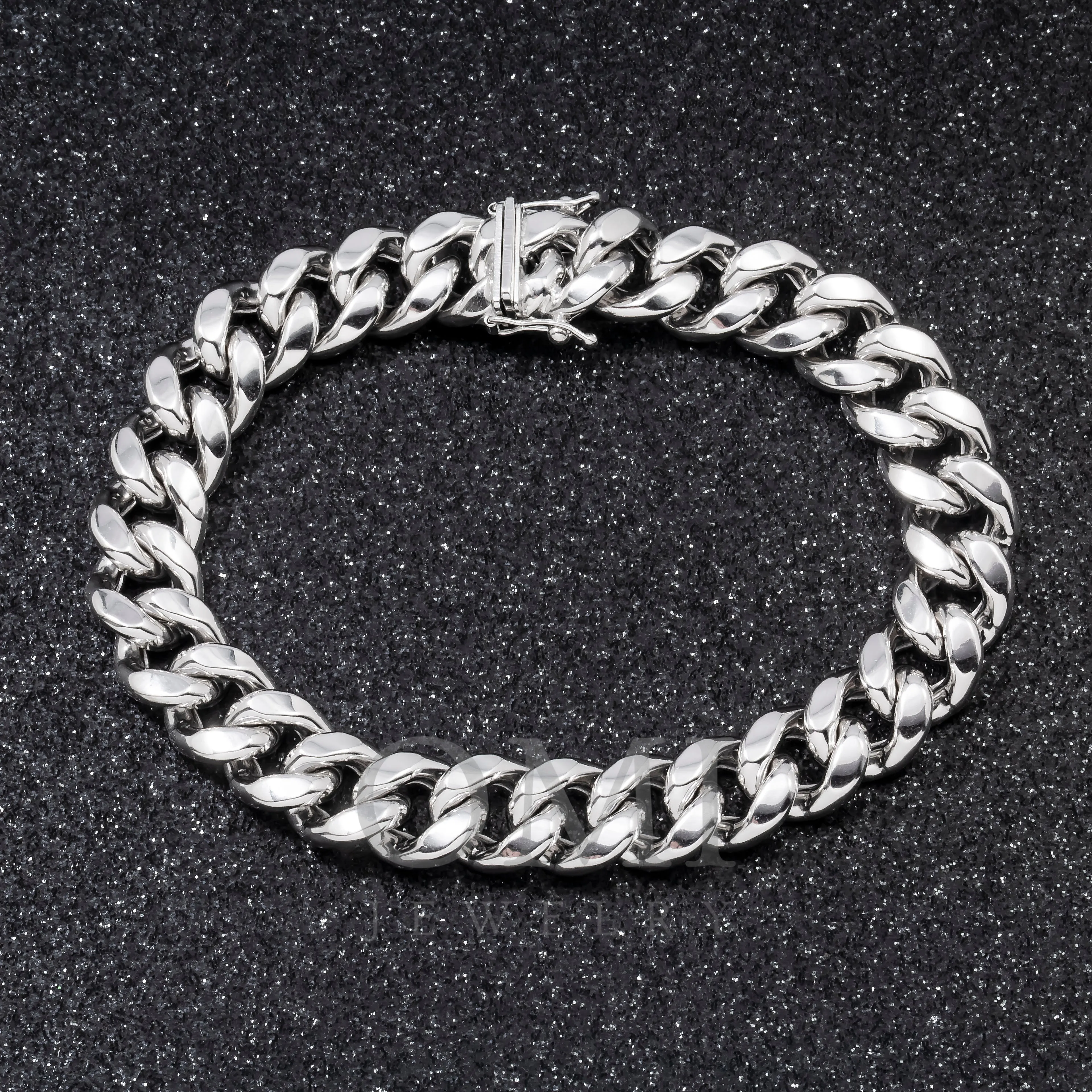 10K GOLD HOLLOW 11.34MM CUBAN LINK BRACELET