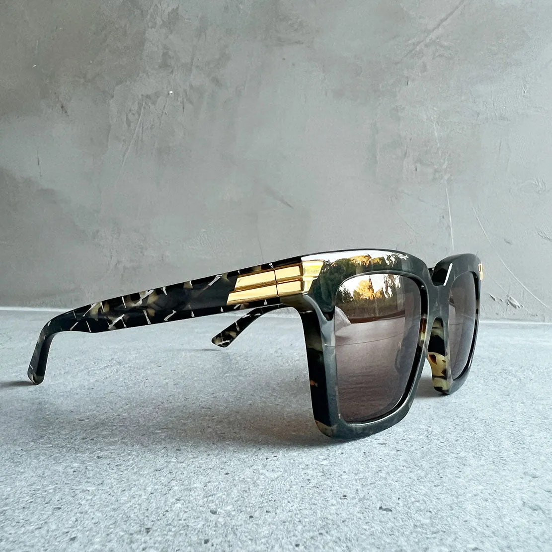 BV 1005S Sunglasses, Havana (G)