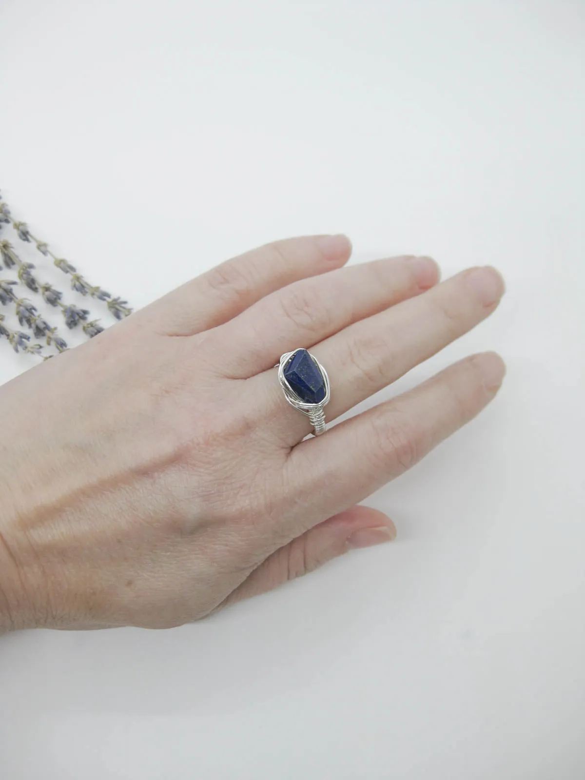 Calla : Lapis Ring - r50