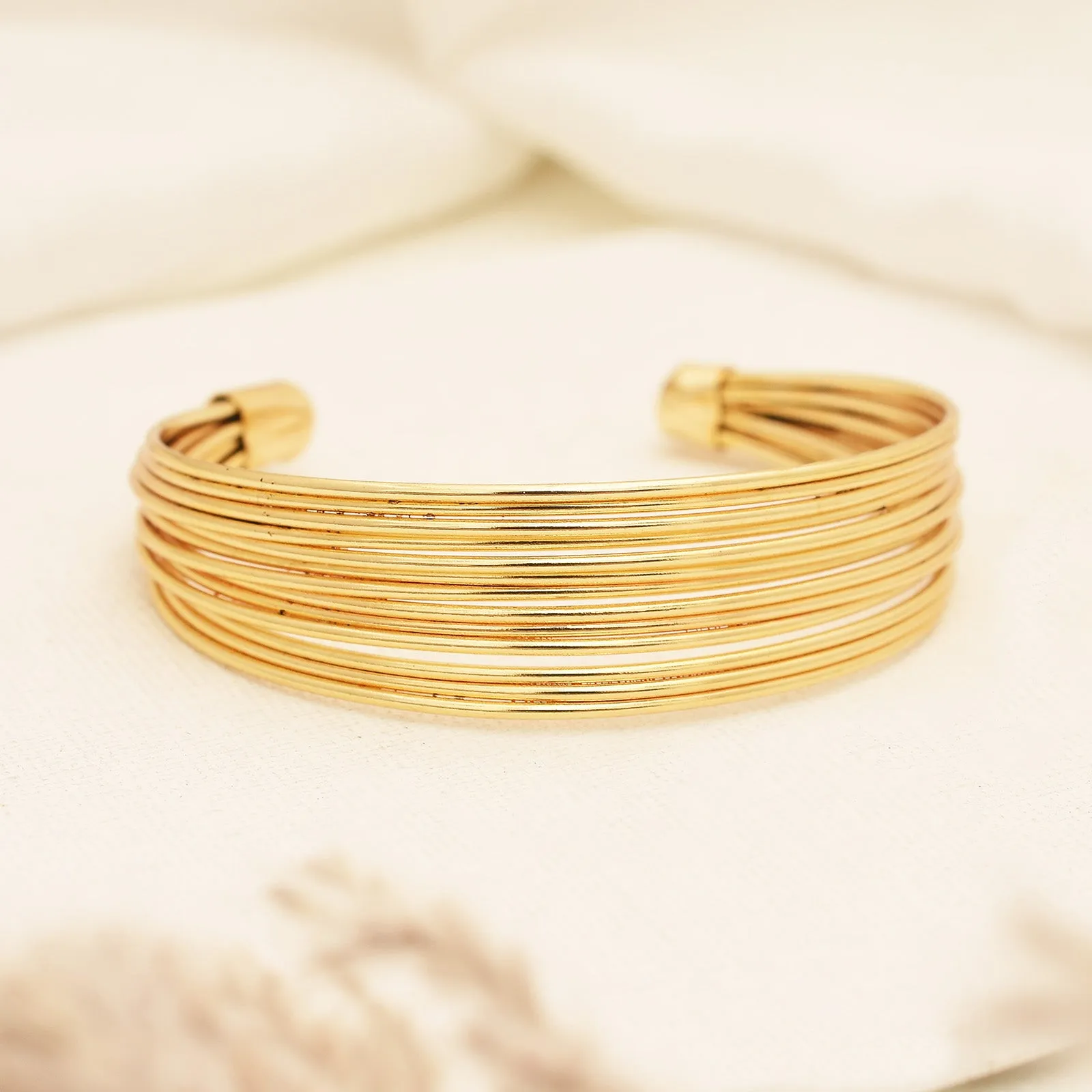 Celeste Golden Wired Hansli