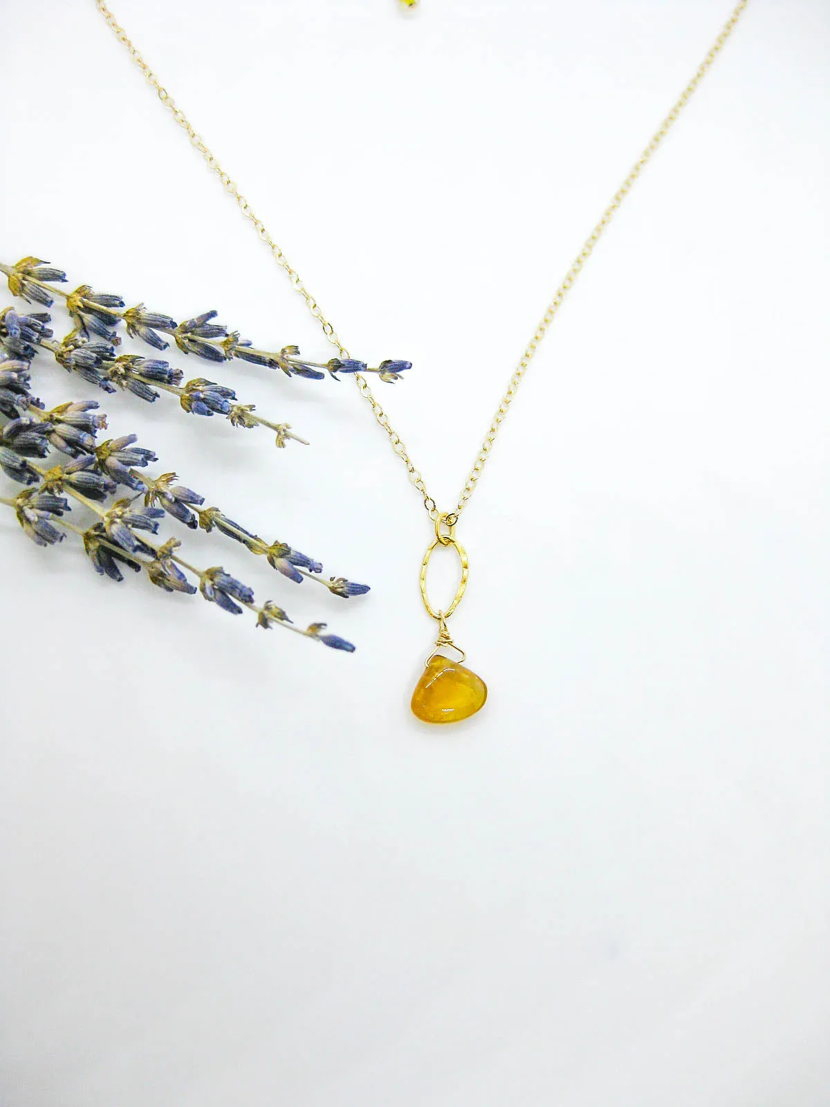 Chrysanthe: Citrine Necklace - n403