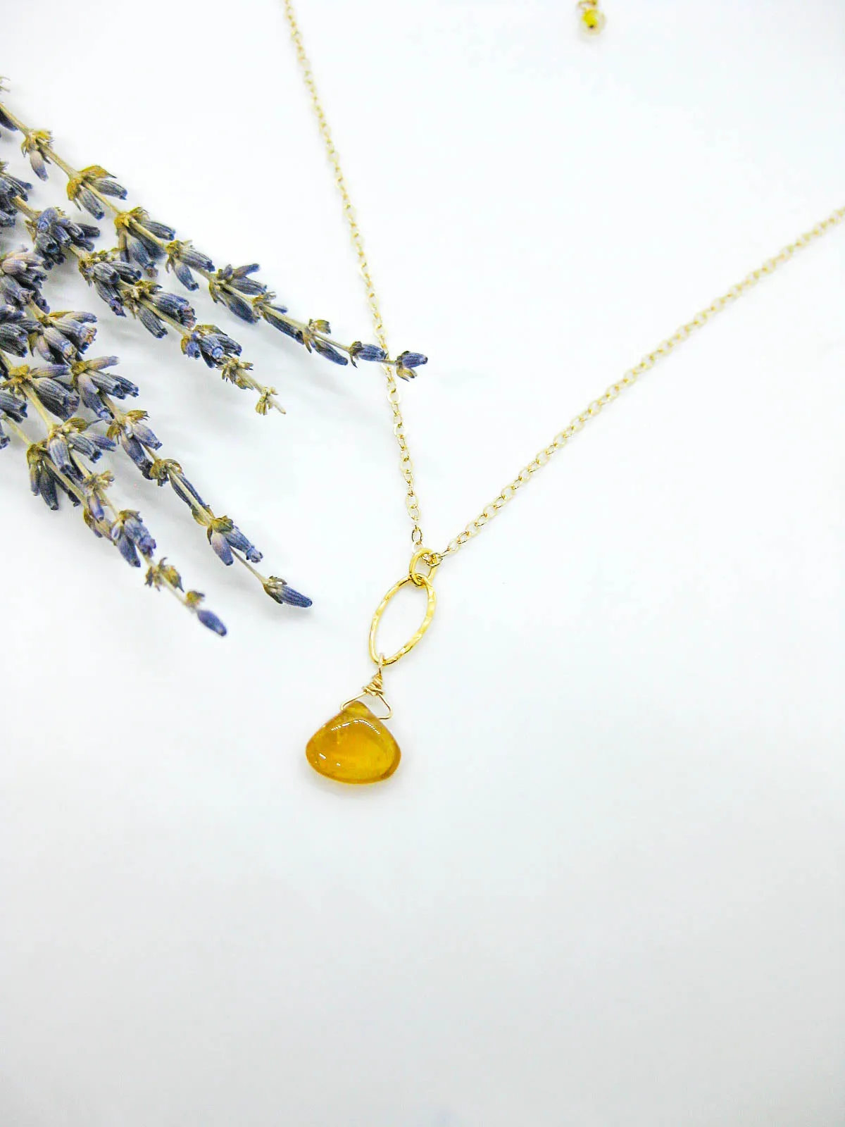 Chrysanthe: Citrine Necklace - n403