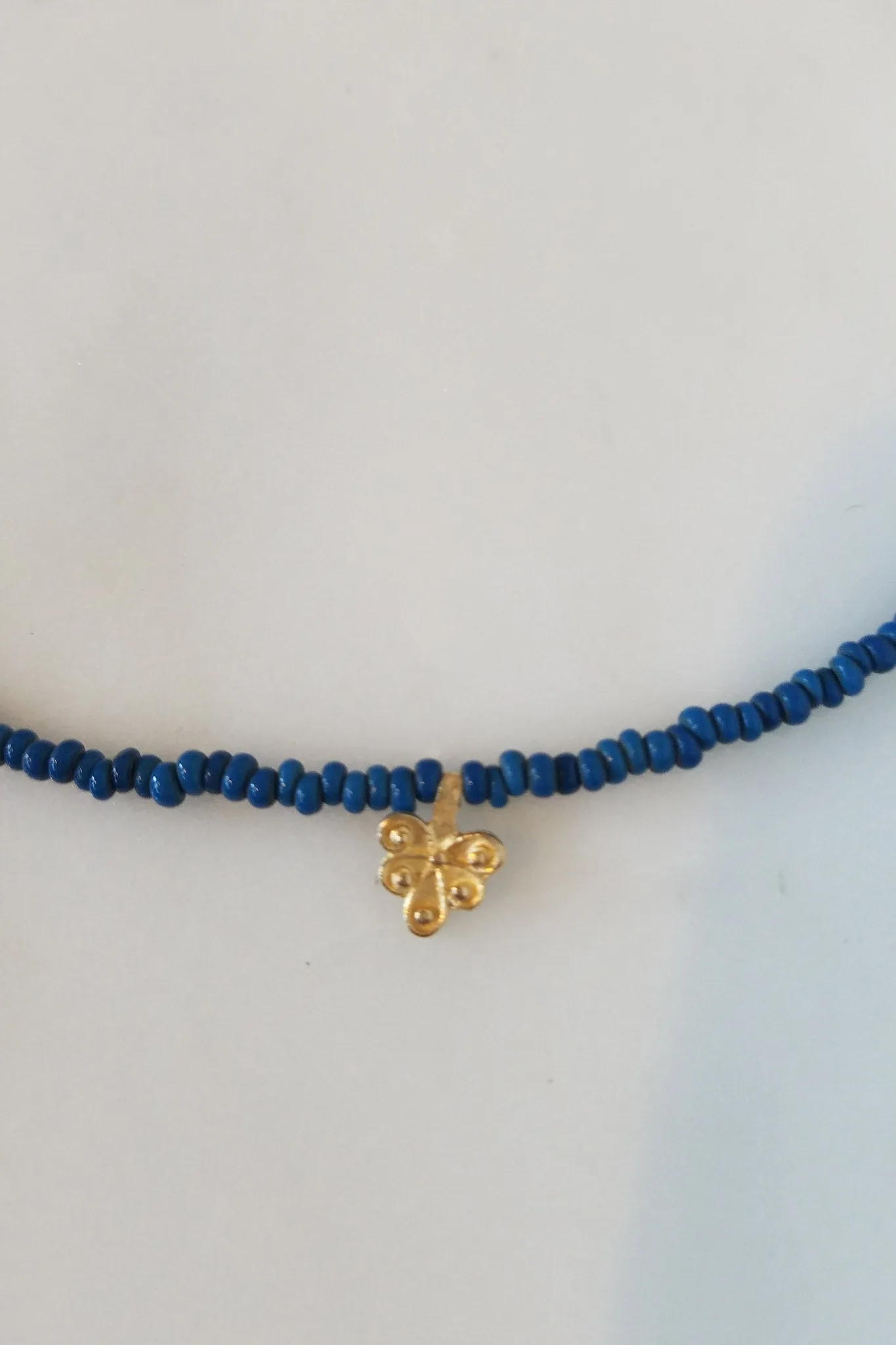 Cobamae 3 Charm Choker - Indigo