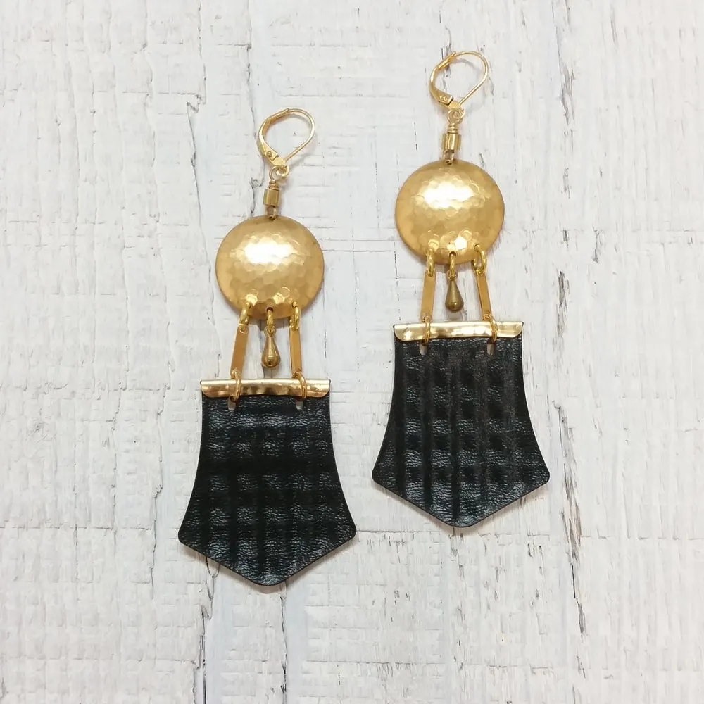 Dapt shield earrings