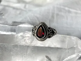 Garnet Morgana Ring