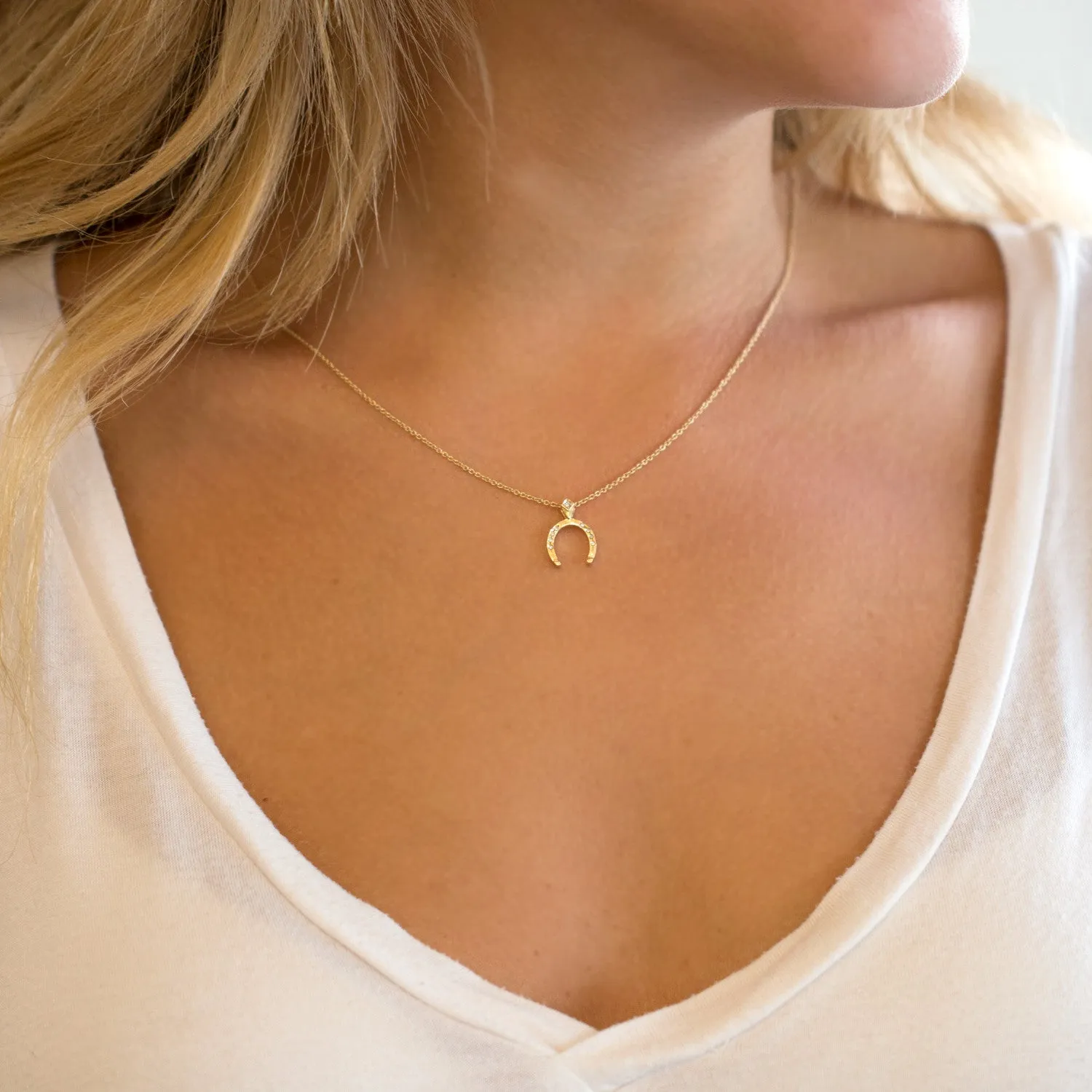 Horseshoe Gold Necklace White Diamond