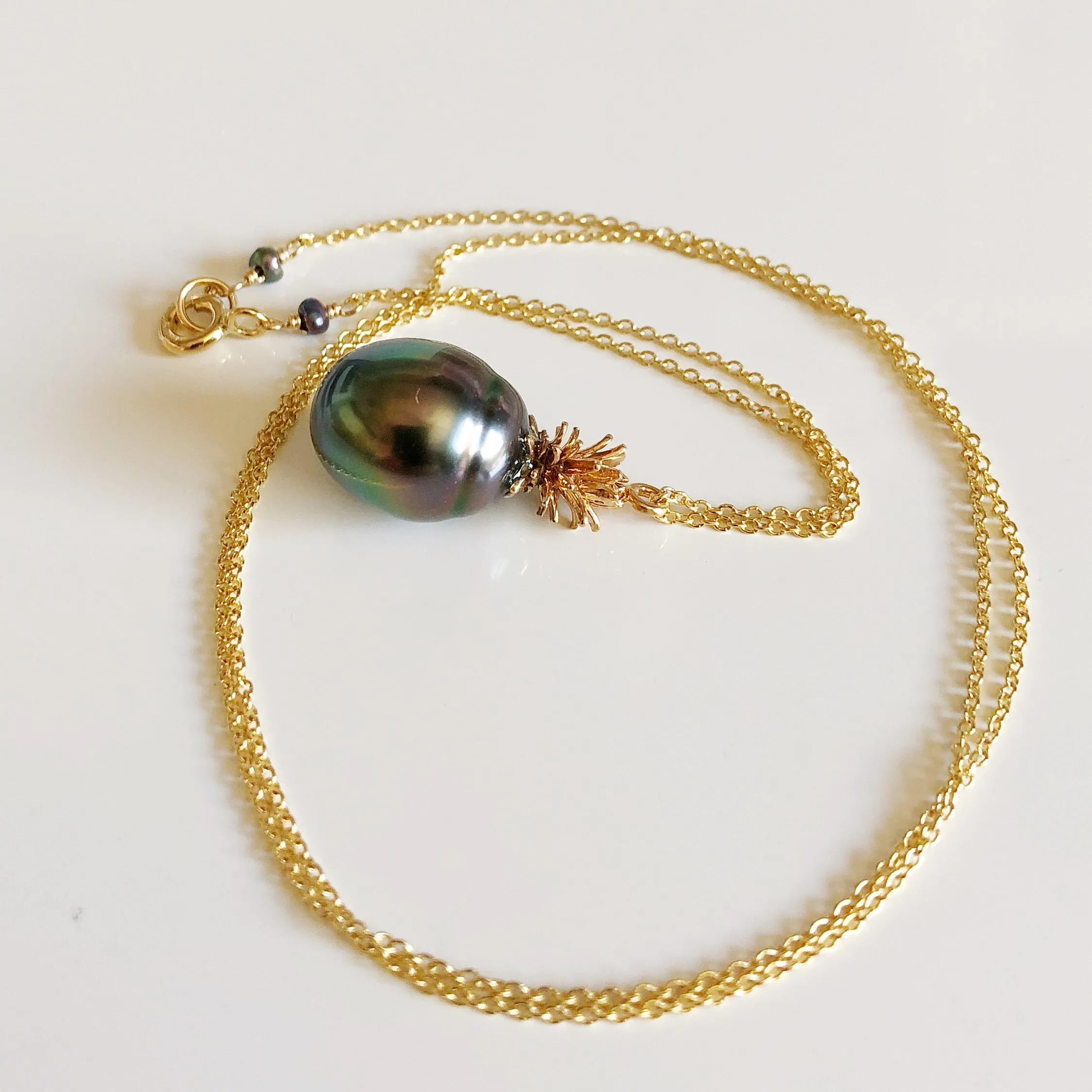 Pineapple tahitian pearl necklace (N302)