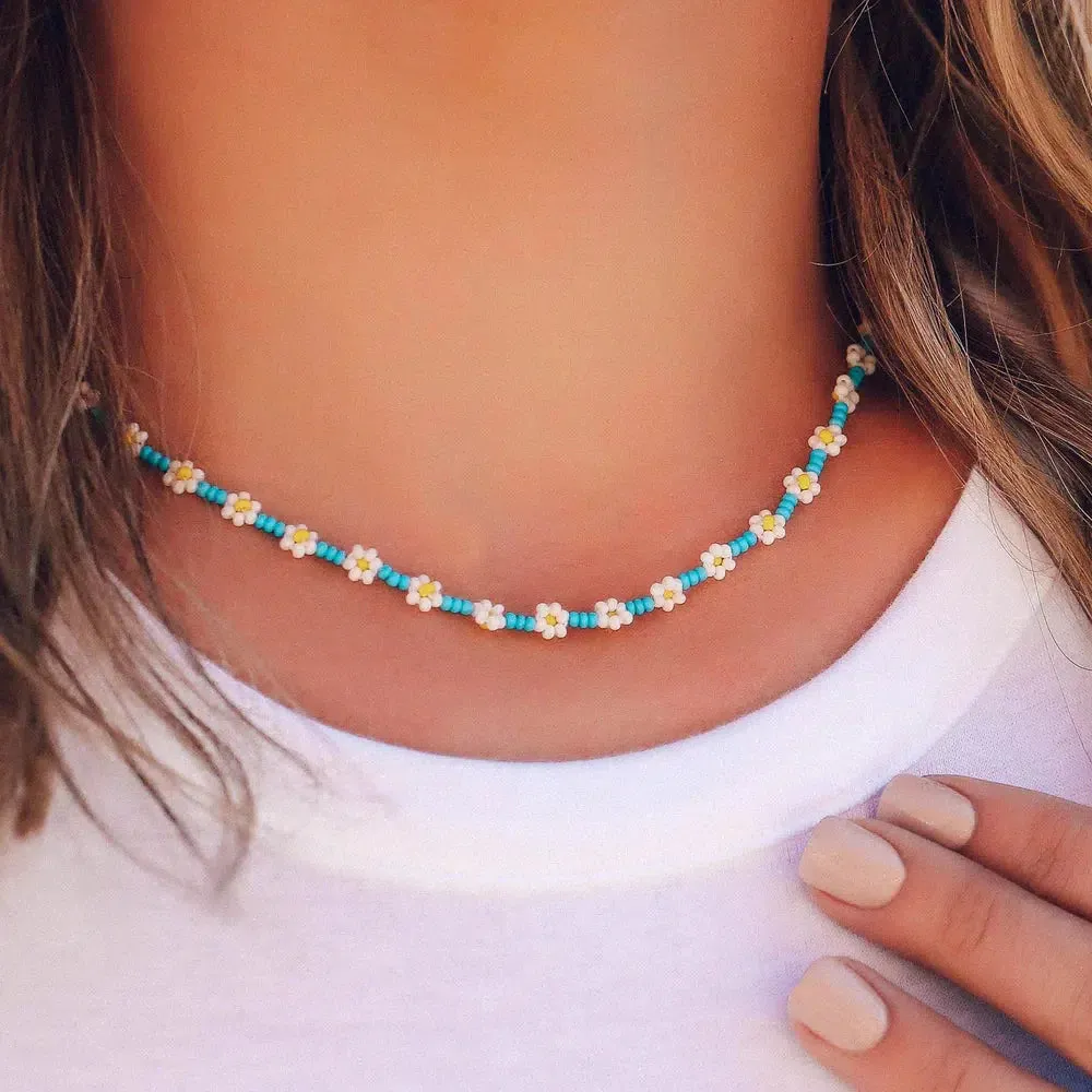 Pura Vida Daisy Seed Bead Choker