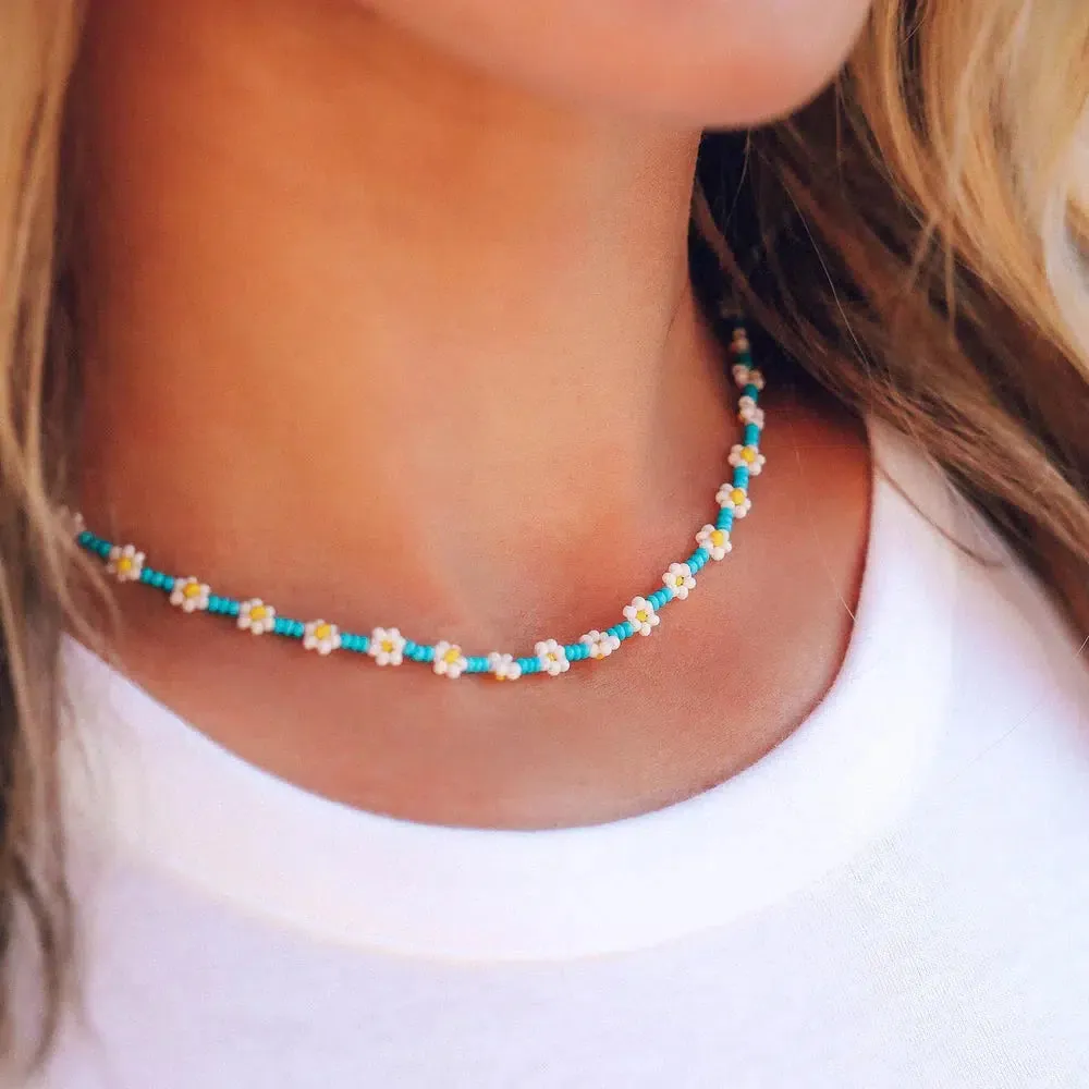 Pura Vida Daisy Seed Bead Choker