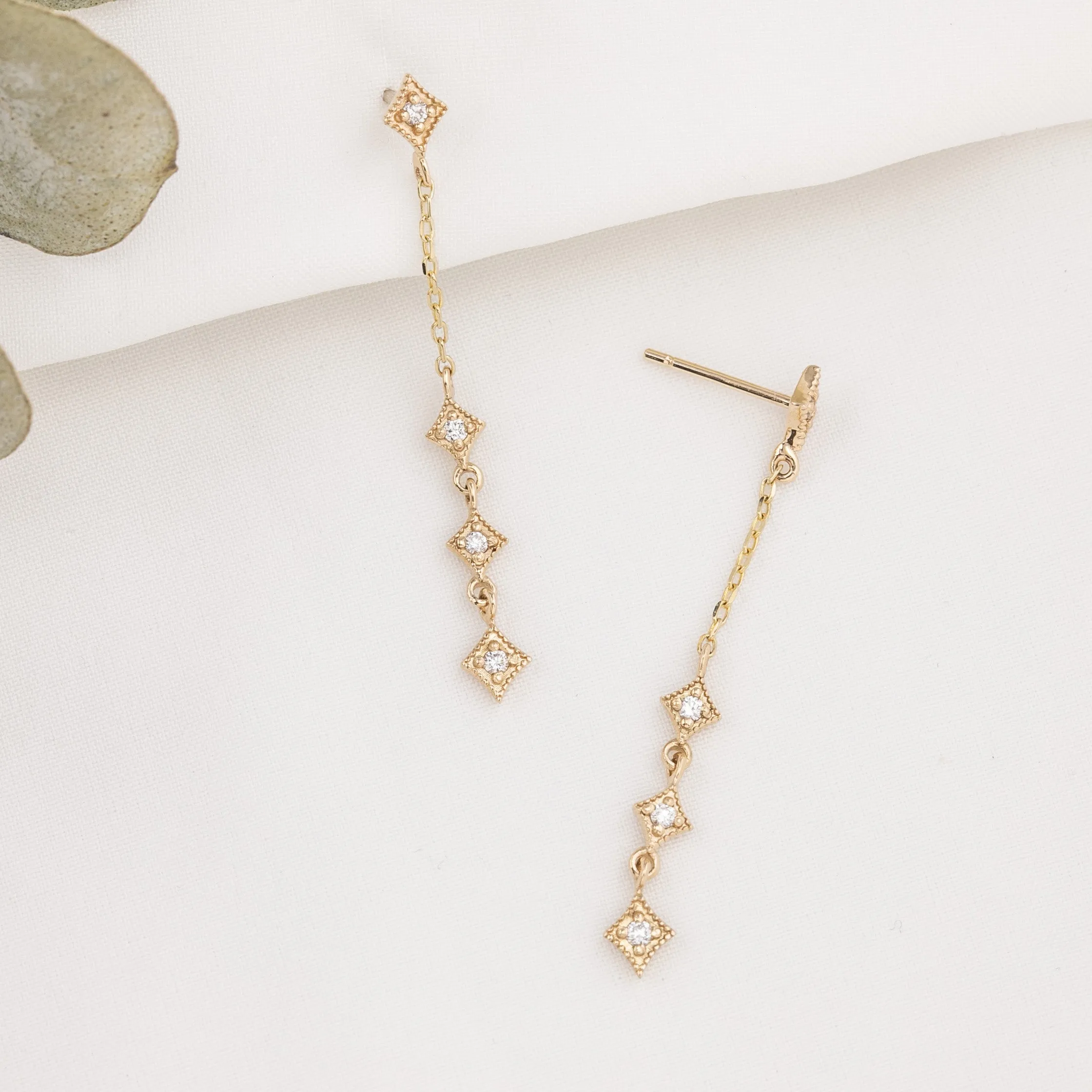 Star Diamond Chain Drop Earrings