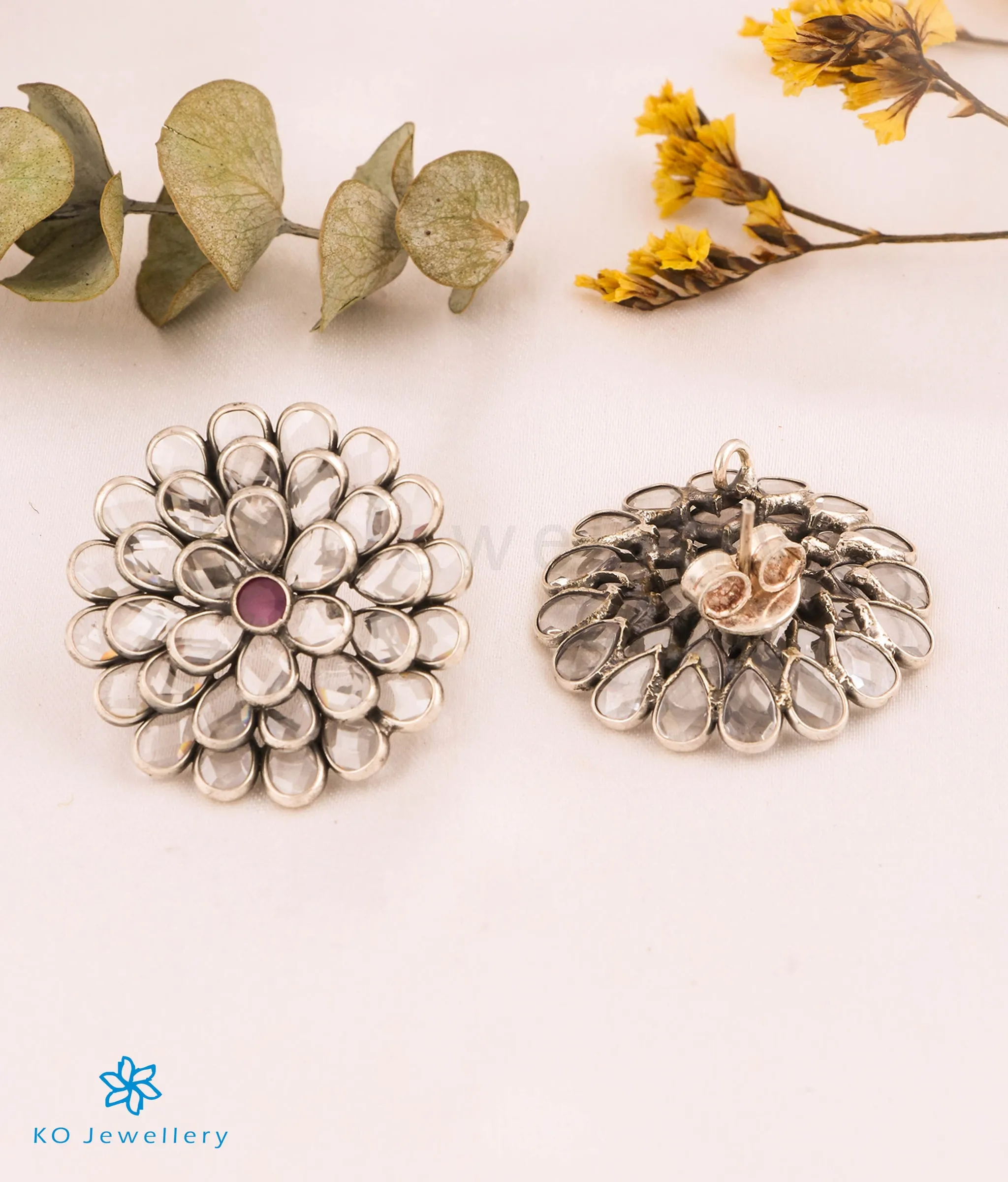 The Shamli Silver Floral Polki Necklace & Earrings