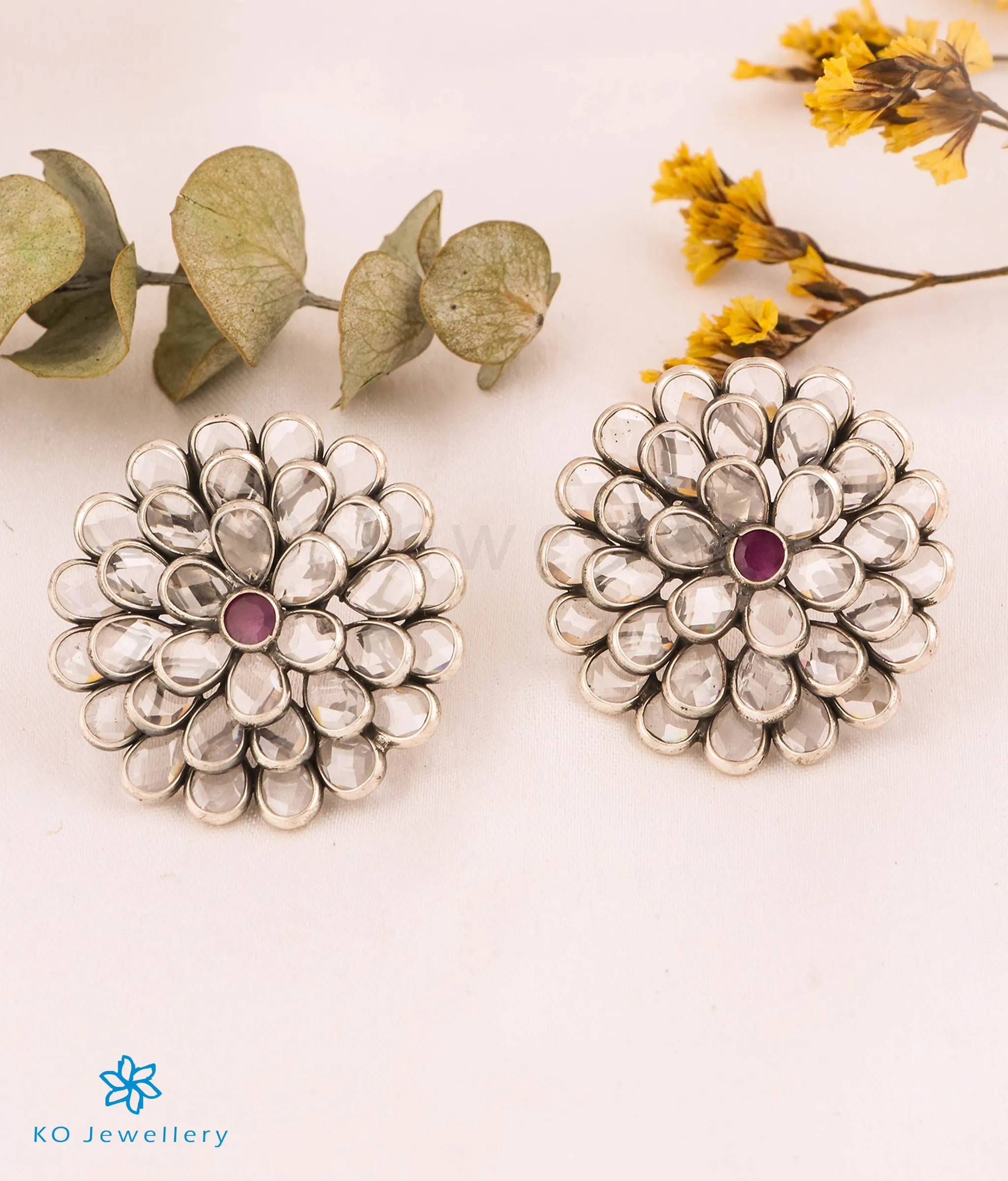 The Shamli Silver Floral Polki Necklace & Earrings