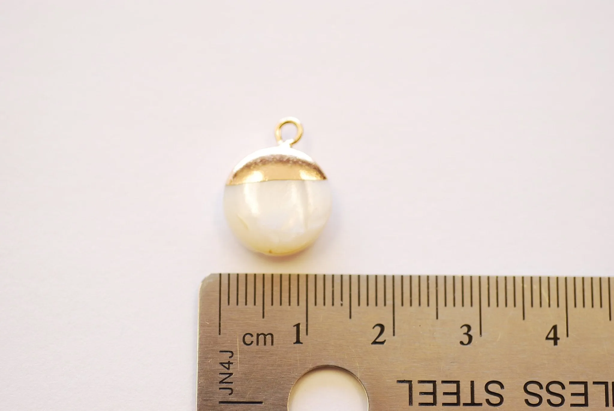 Wholesale Freshwater Pearl Shell Drop Charm - Natural Pearl 16K Gold Electroplated Teardrop Dangle Charm HarperCrown Charms B281